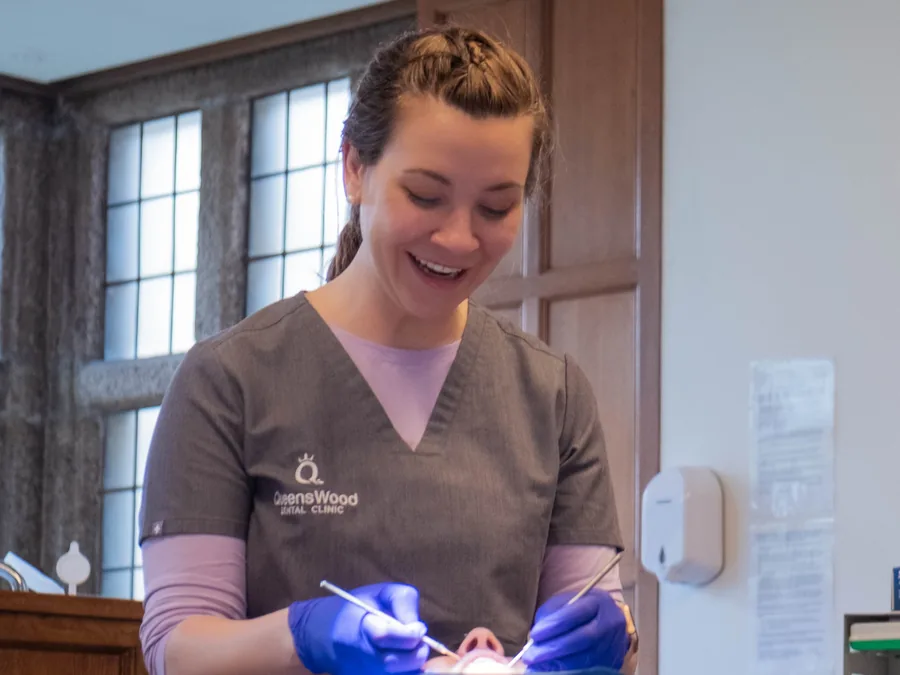 Alice Havard, Dentist